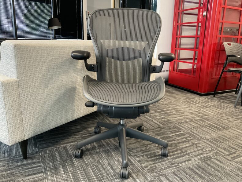 rynker Accor Tolk Aeron Chair Size C | Bettersource